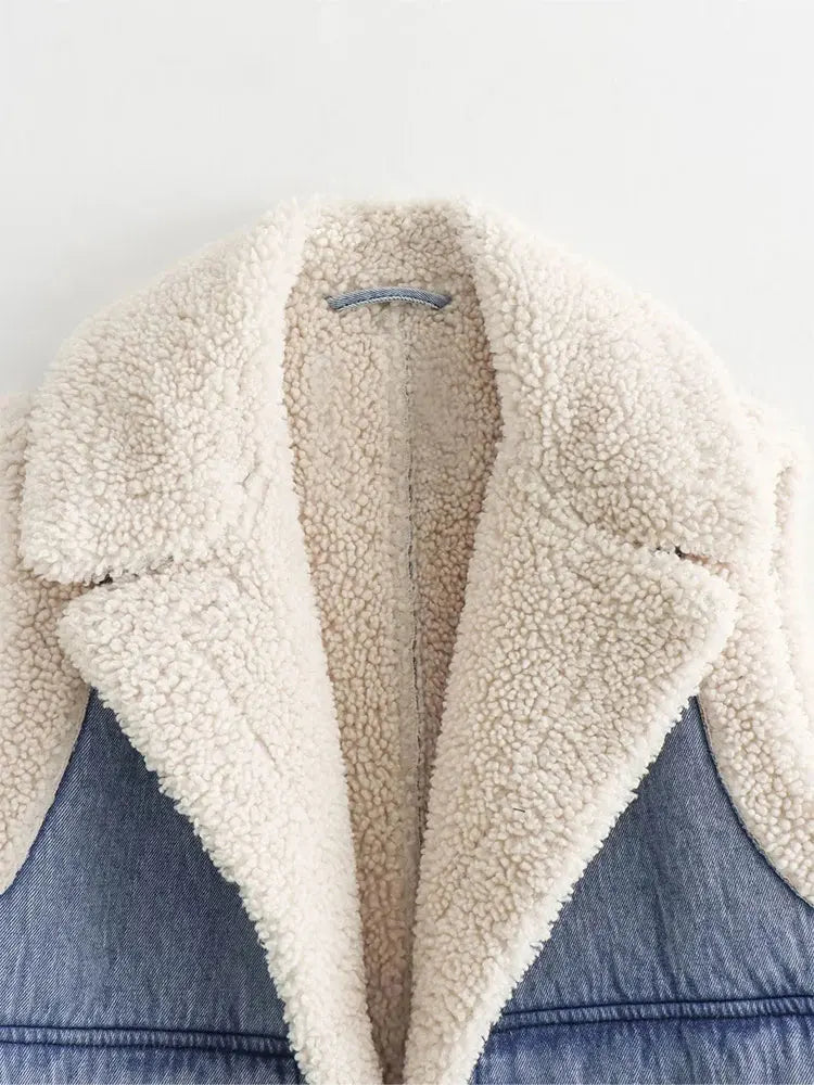 Wunderschön gefertigte Jacke