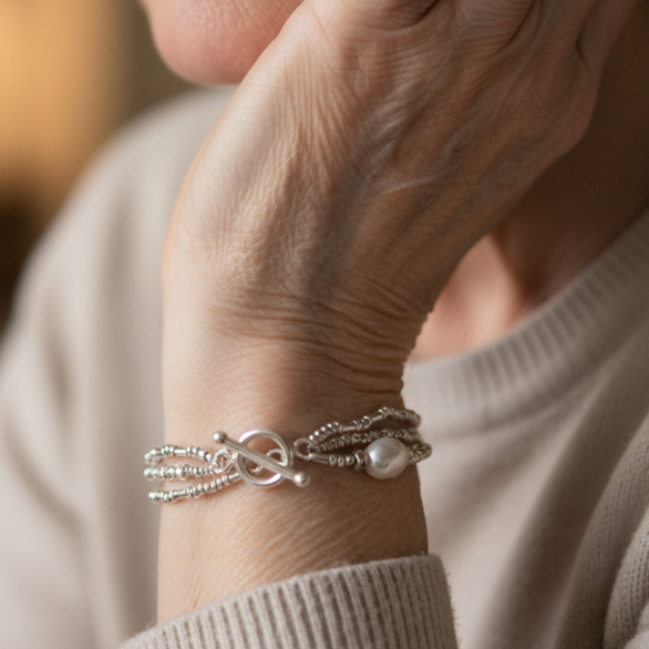 Schöne Perlen Armband mit einzigartigem Stil