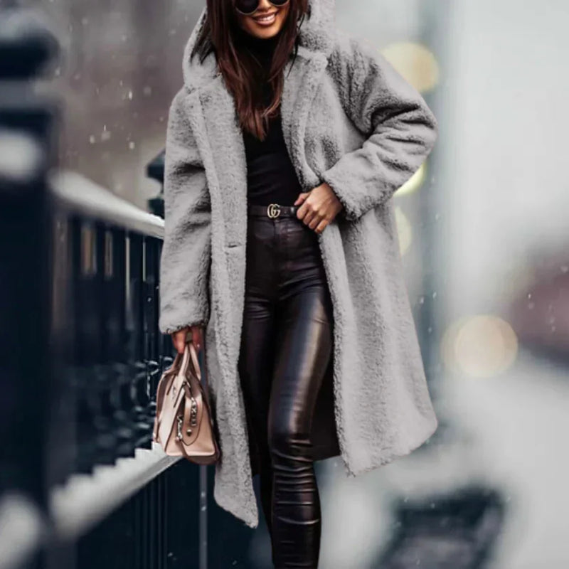 Klassisch gestaltete Jacke