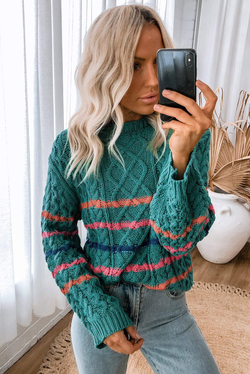 Anmutig gestaltete Pullover