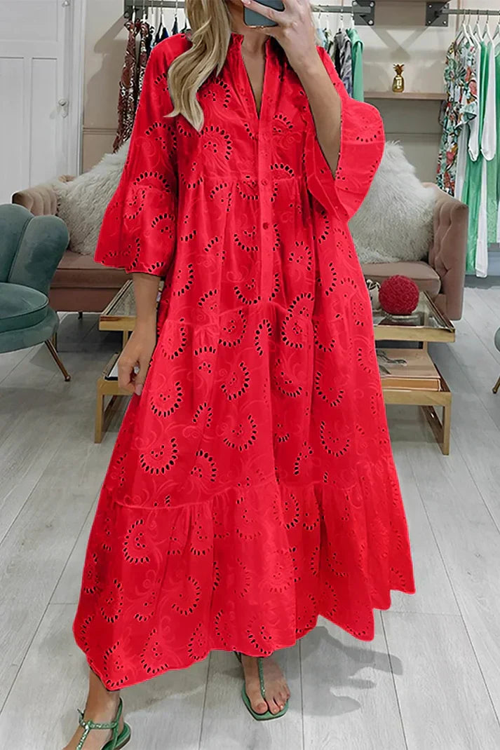 MW | Elegantes Kleid mit gestickten Ösen