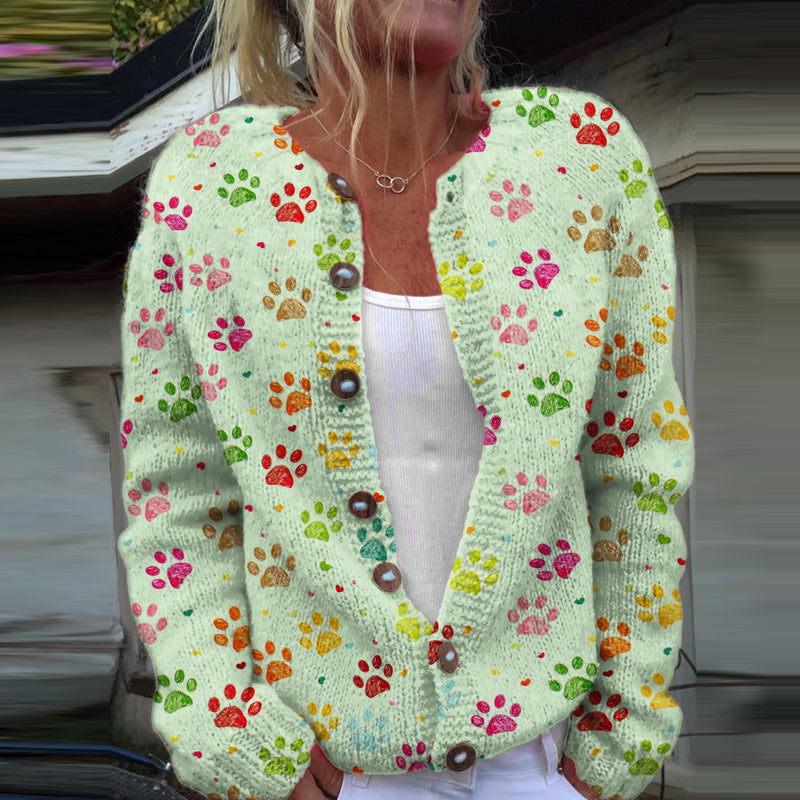 Klassisch gestaltete Strickjacke
