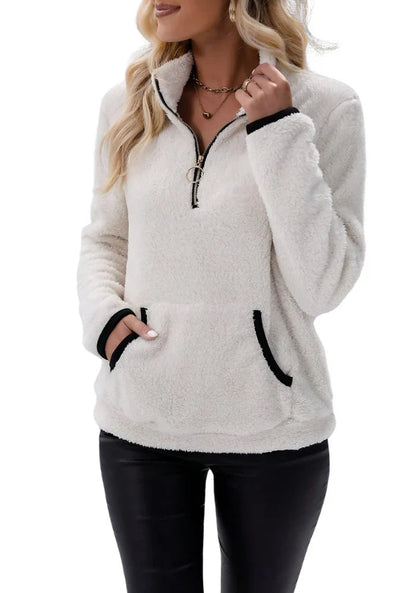 Klassisch gestaltete Pullover