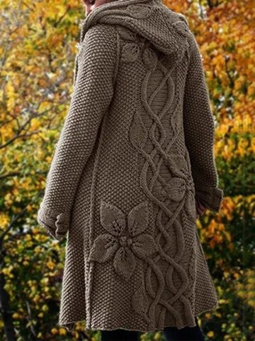 Wunderschön gefertigte Strickjacke