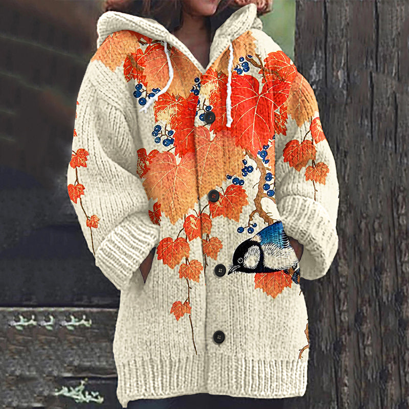 Klassisch gestaltete Strickjacke