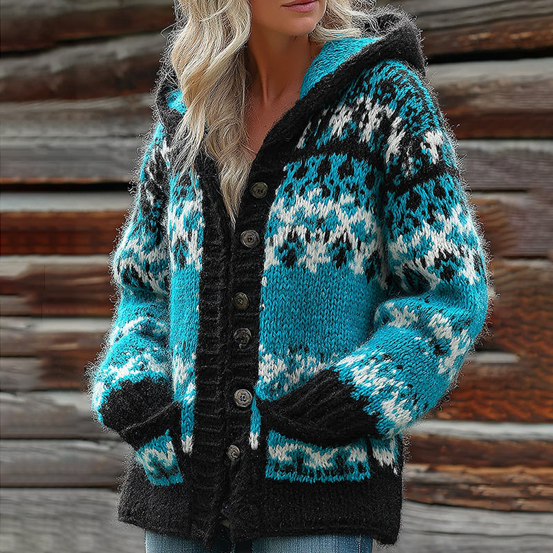 Klassisch gestaltete Strickjacke