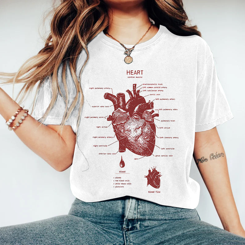 Anmutig gestaltete T-Shirt