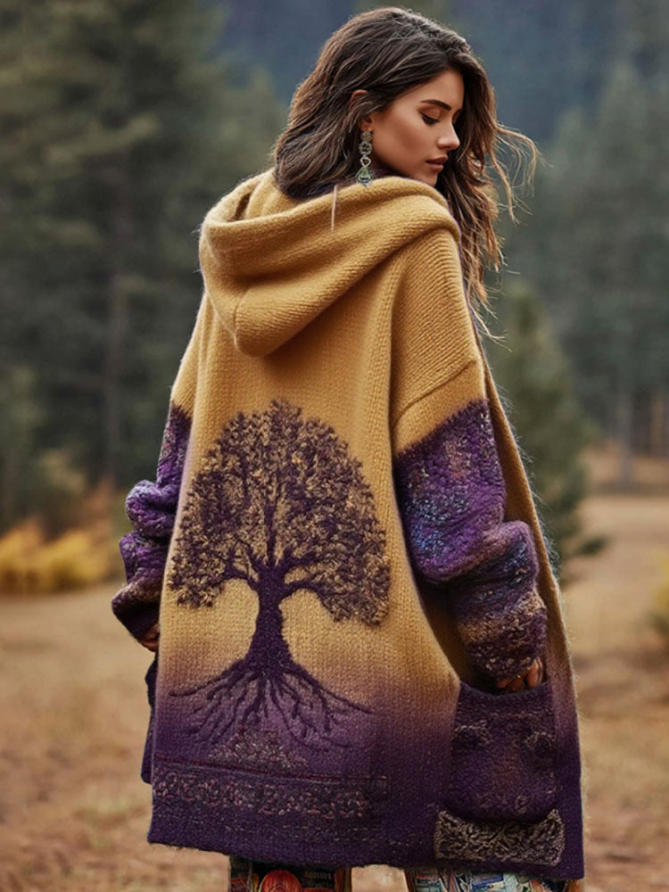 Klassisch gestaltete Strickjacke