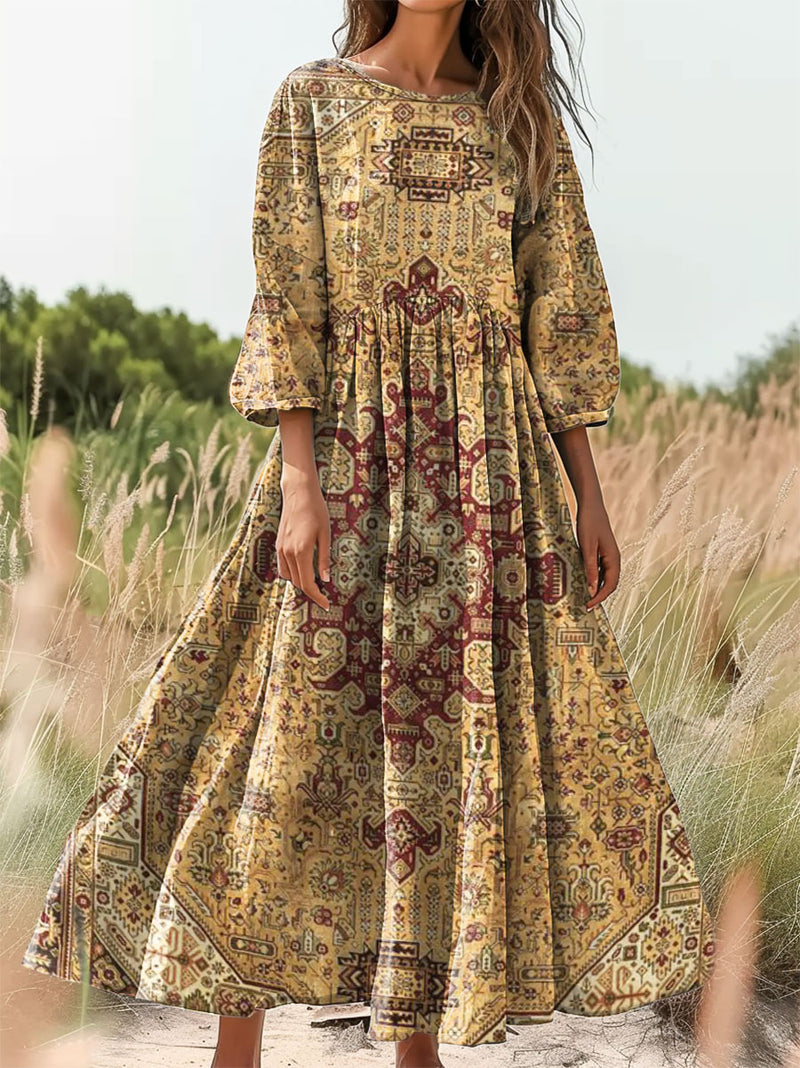 Klassisch gestaltete Kleid