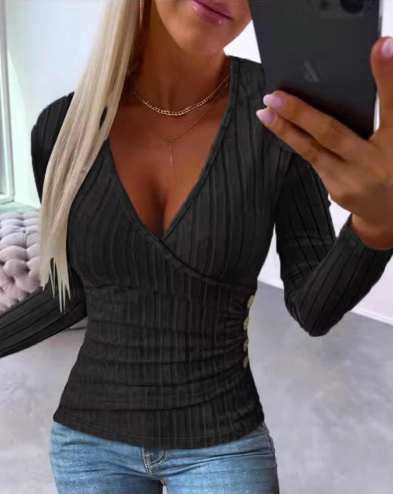 Anmutig gestaltete Pullover
