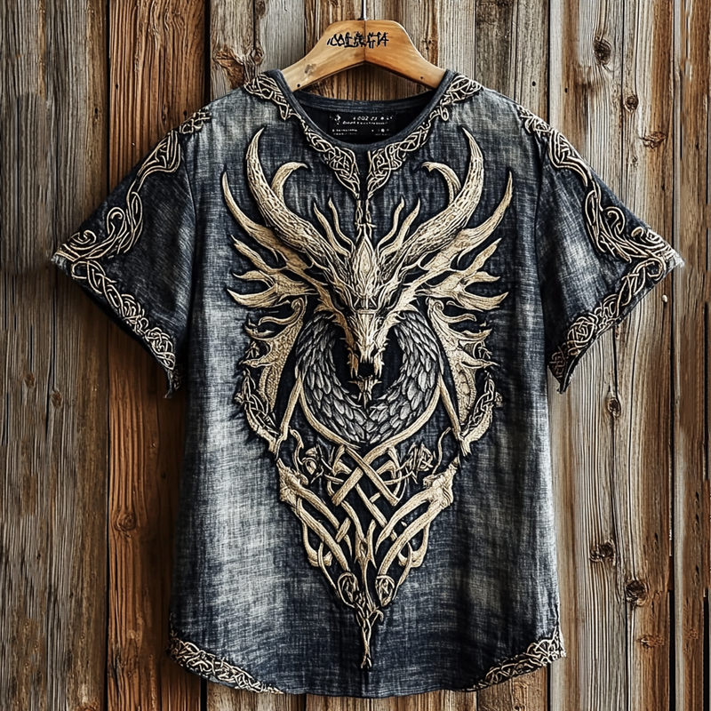 Klassisch gestaltete T-Shirt