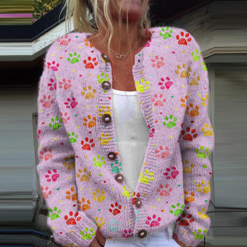 Klassisch gestaltete Strickjacke