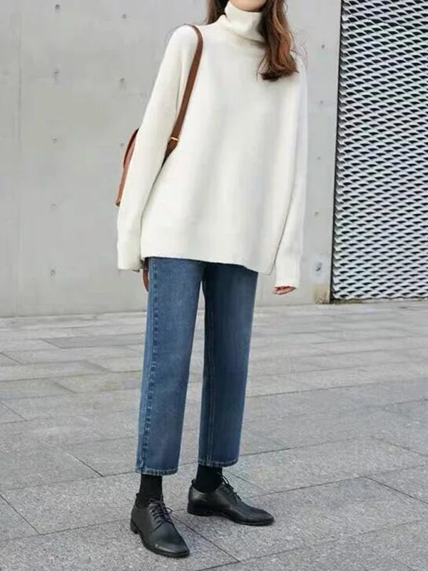 Kaschmirmix-Rollkragenpullover mit minimalistischer Silhouette in Taupe