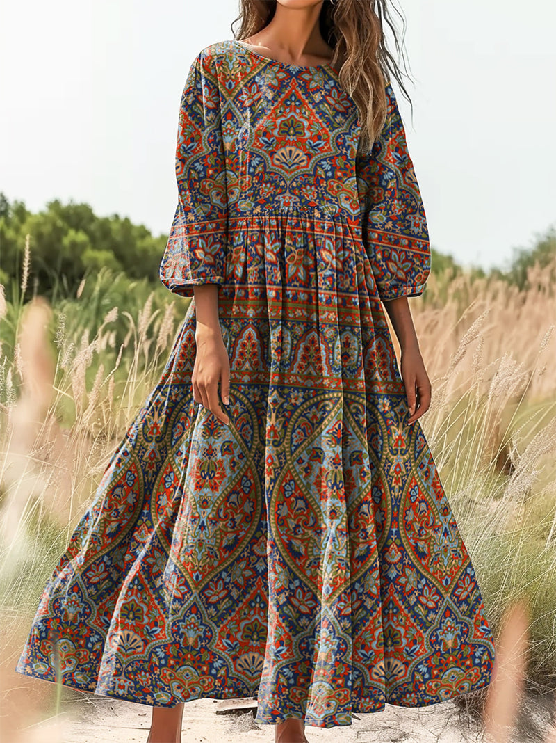 Klassisch gestaltete Kleid