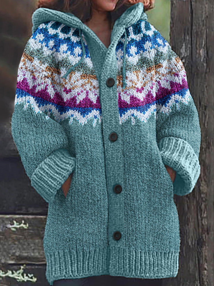 Klassisch gestaltete Strickjacke