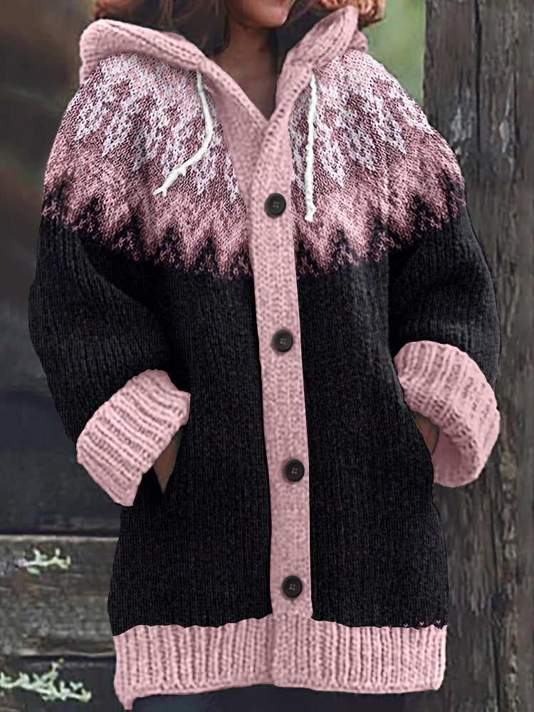 Wunderschön gefertigte Strickjacke