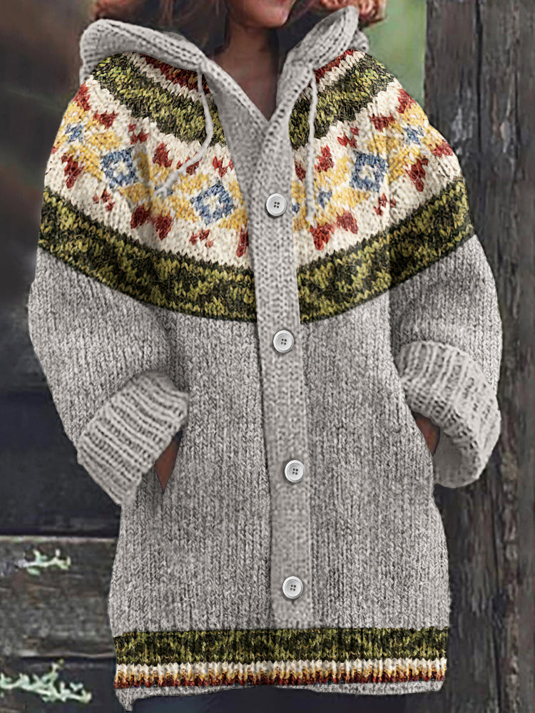 Durchdacht gestaltete Strickjacke