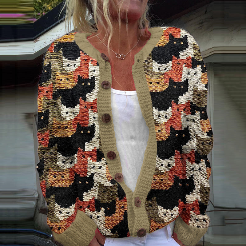 Klassisch gestaltete Strickjacke