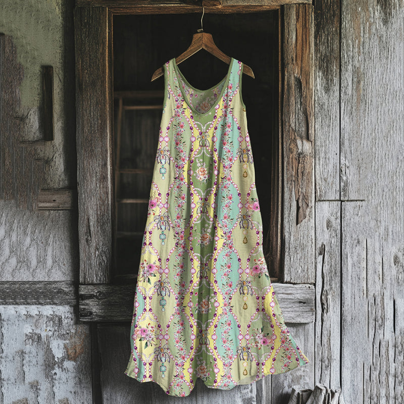 Klassisch gestaltete Kleid