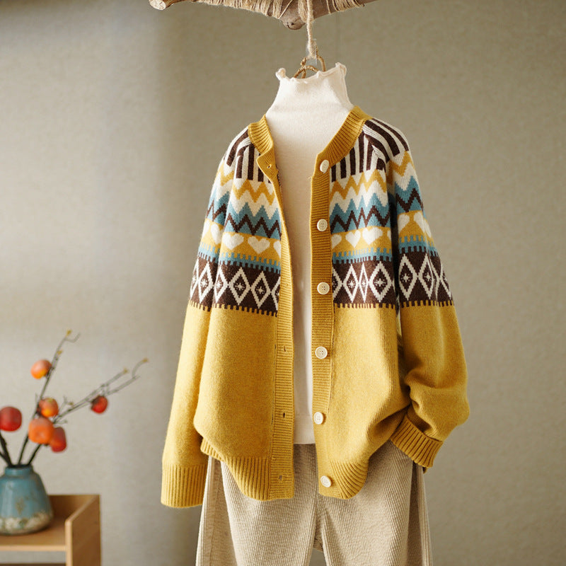 Durchdacht gestaltete Strickjacke