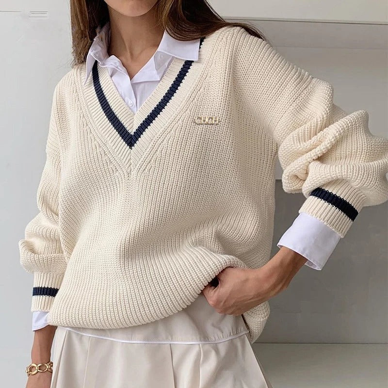MW | MW – Elegantes V-Ausschnitt Pullover