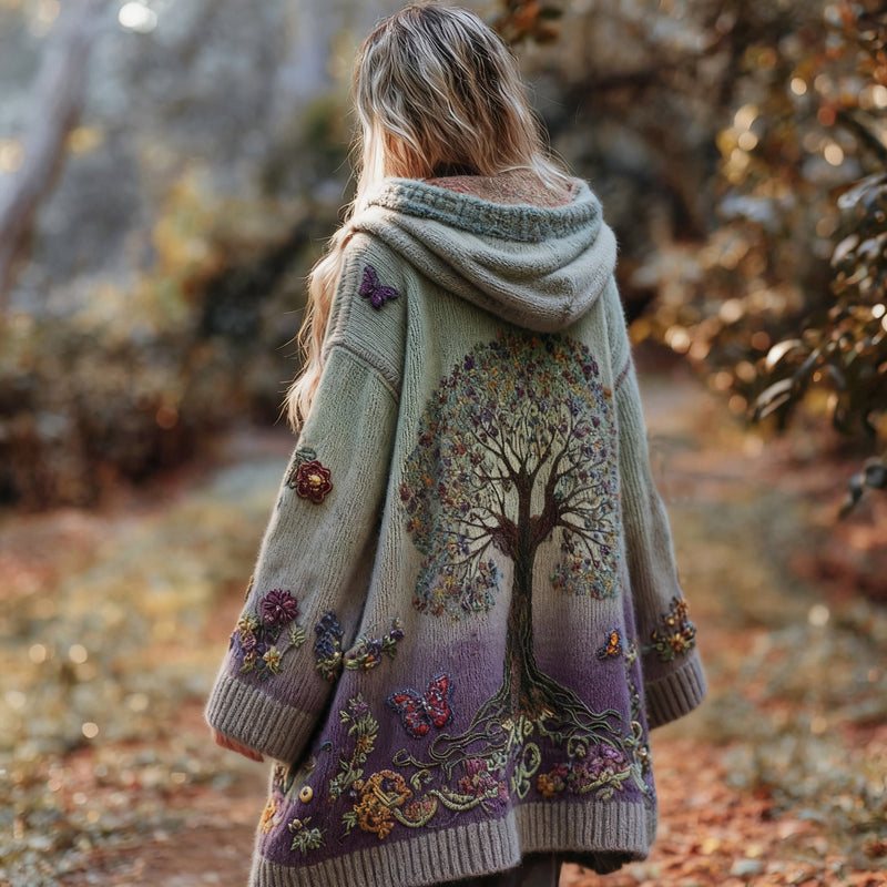 Klassisch gestaltete Strickjacke