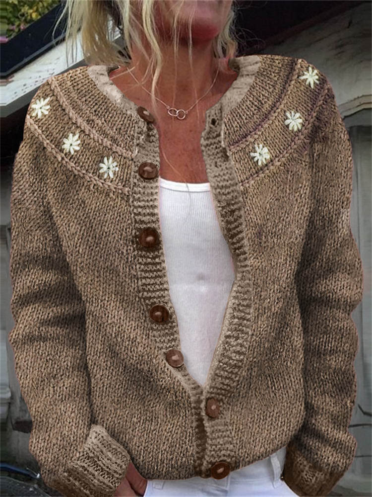Durchdacht gestaltete Strickjacke