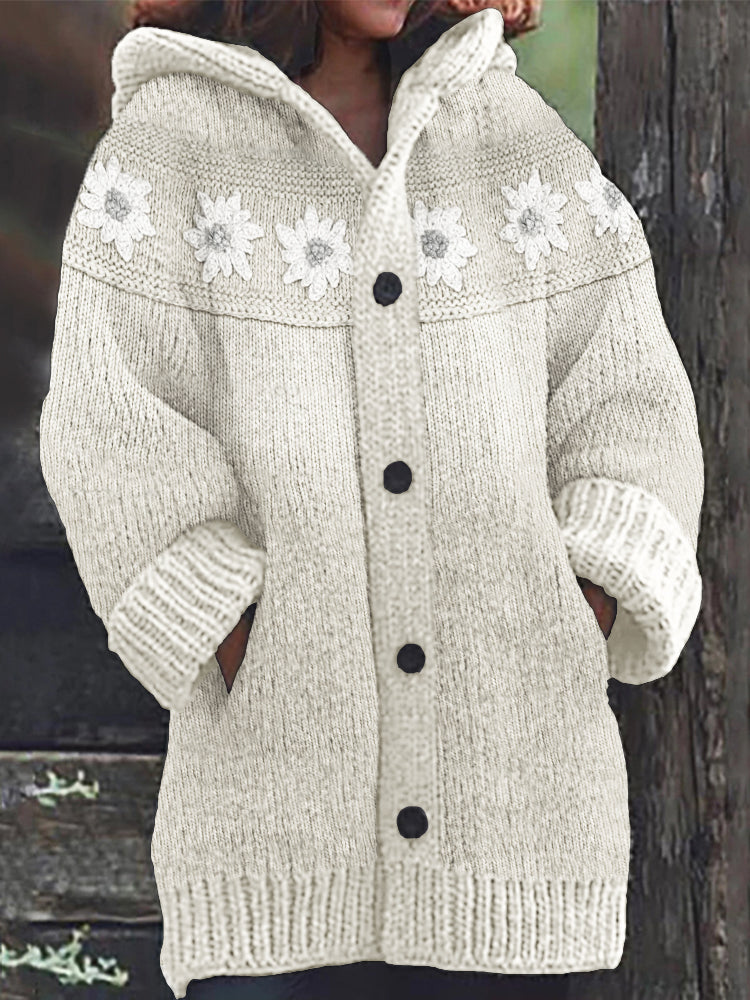 Klassisch gestaltete Strickjacke