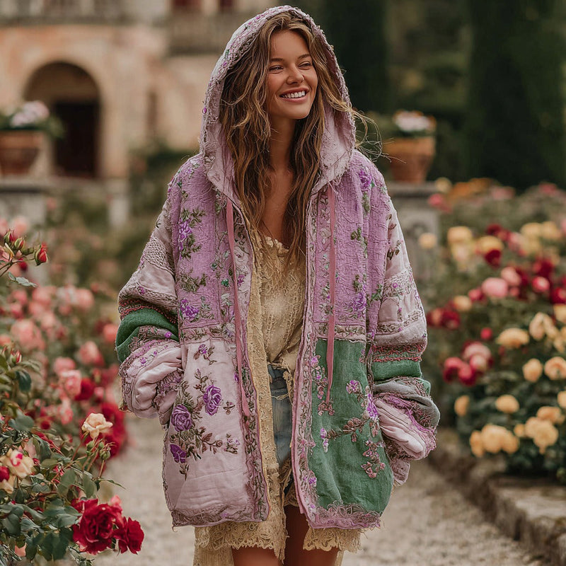 Durchdacht designte Strickjacke