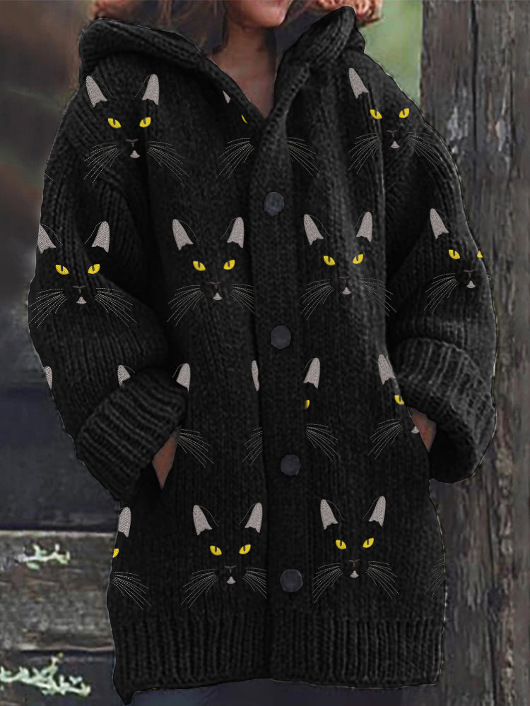 Klassisch gestaltete Strickjacke