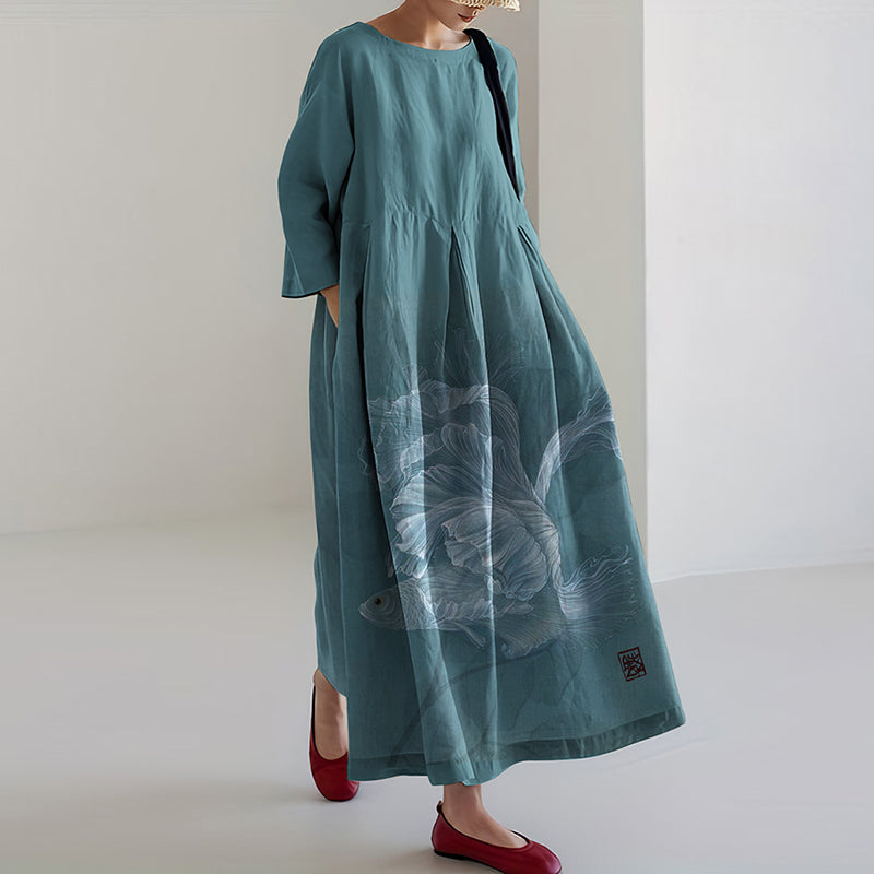 Klassisch gestaltete Kleid