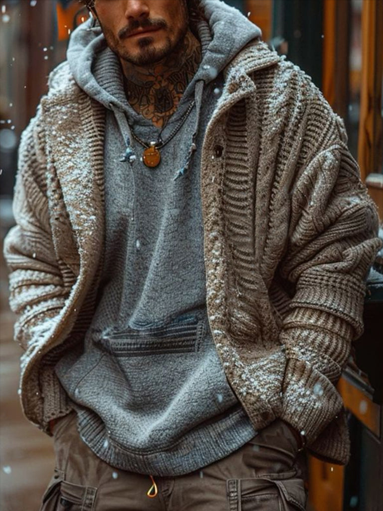Elegant gestaltete Strickjacke