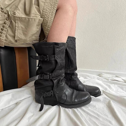 Anmutige orthopädische Stiefel für einen modernen Look