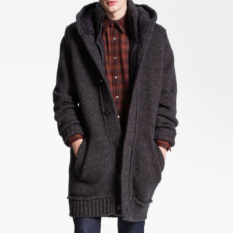 Anmutig gestaltete Strickjacke