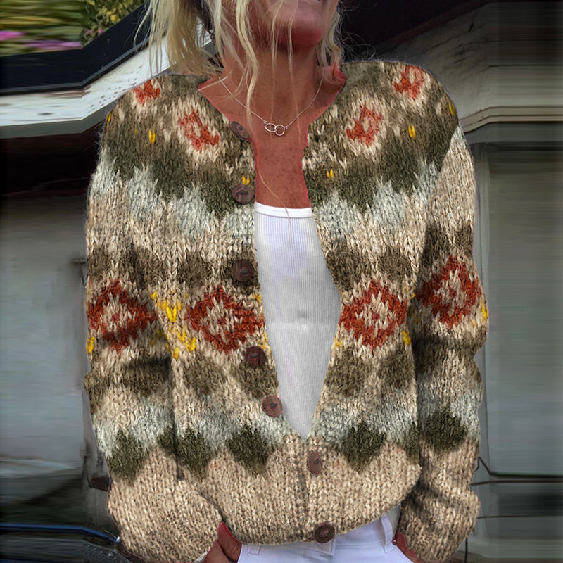 Wunderschön gefertigte Strickjacke
