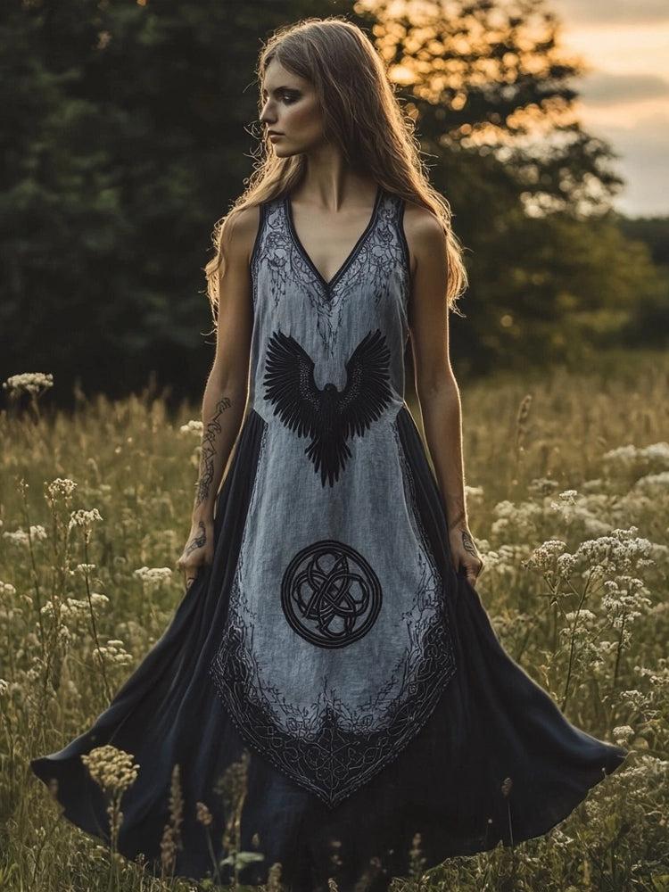 Klassisch gestaltete Kleid