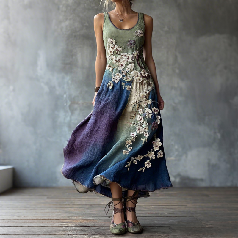 Klassisch gestaltete Kleid