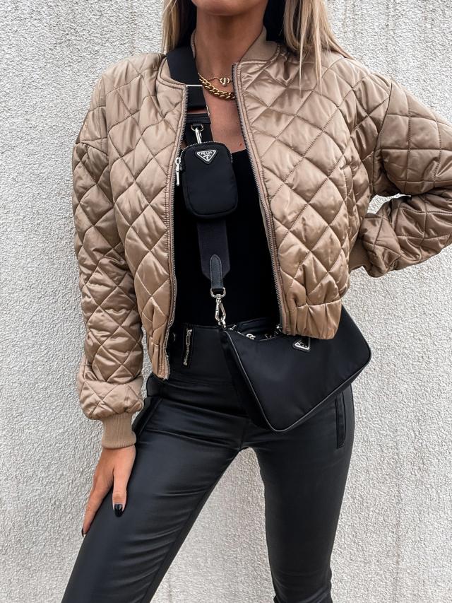 Elegant gestaltete Jacke