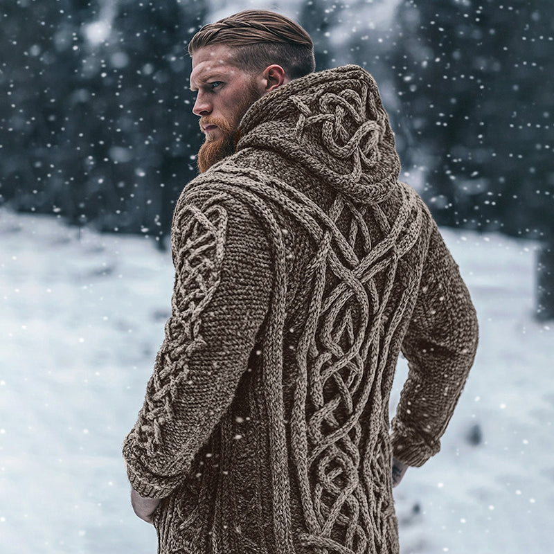 Klassisch gestaltete Strickjacke