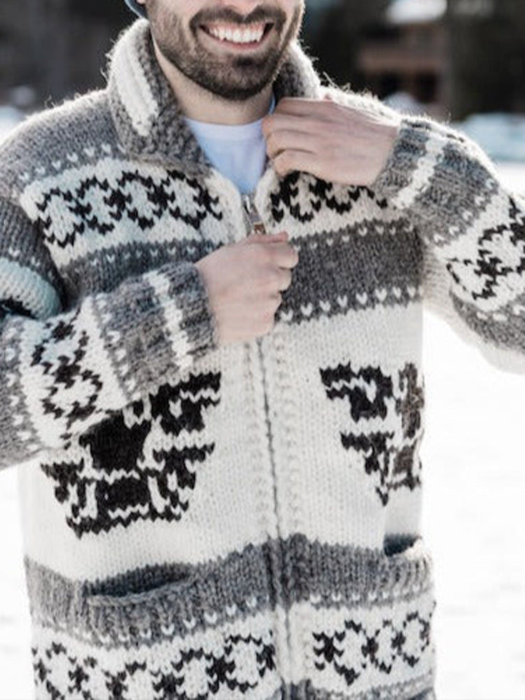 Anmutig gestaltete Strickjacke