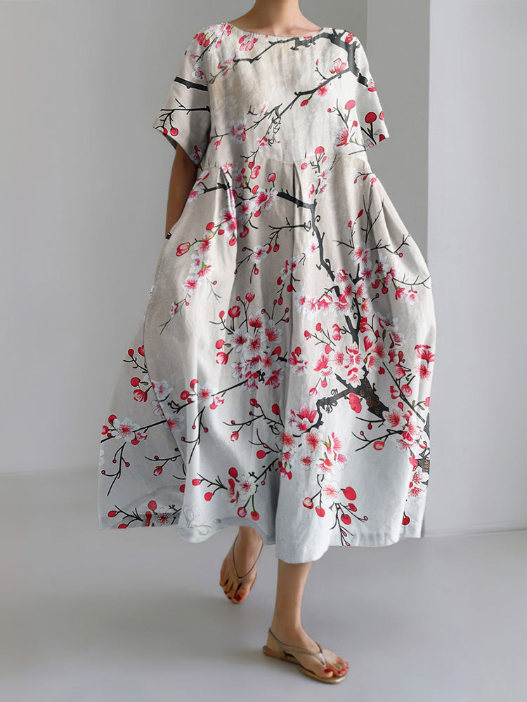 Klassisch gestaltete Kleid