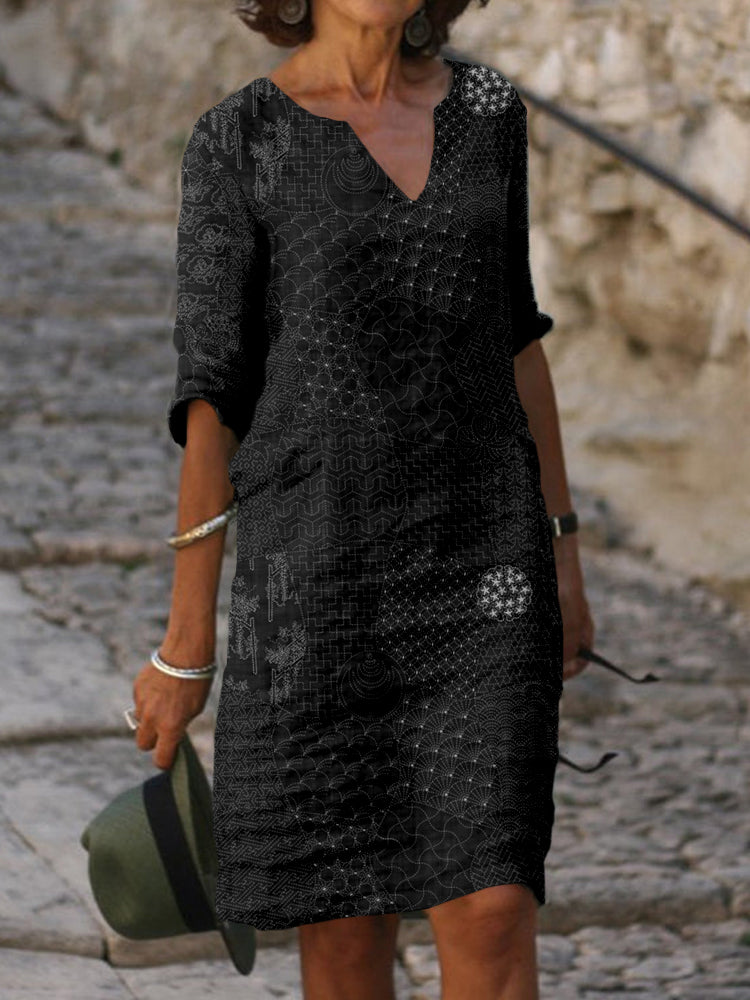 Klassisch gestaltete Kleid
