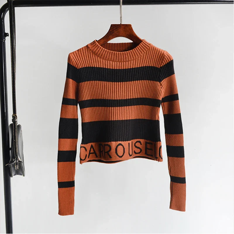 Anmutig gestaltete Pullover