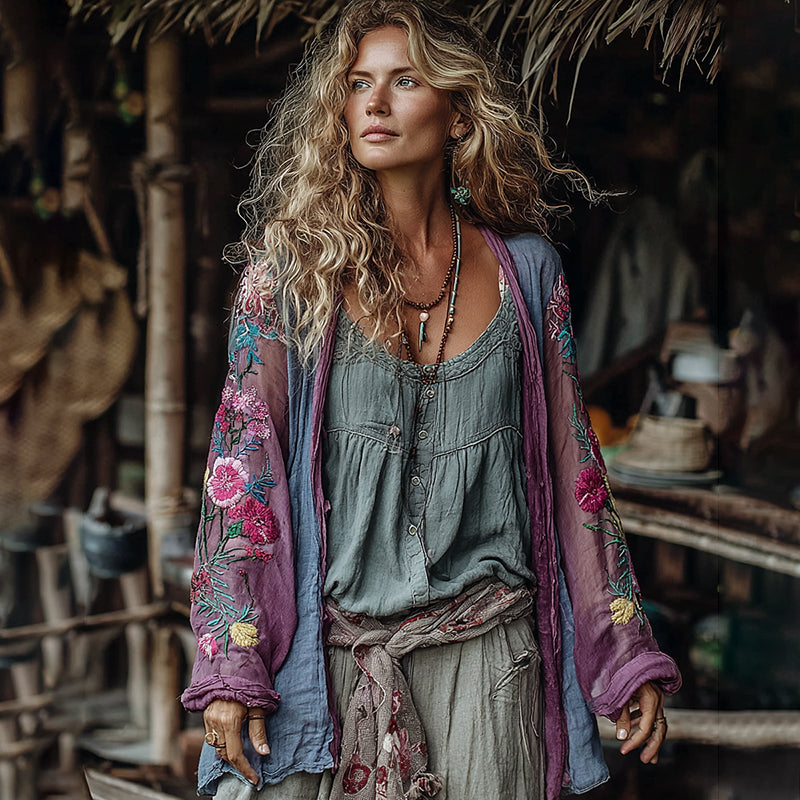 Wunderschön gefertigte Strickjacke