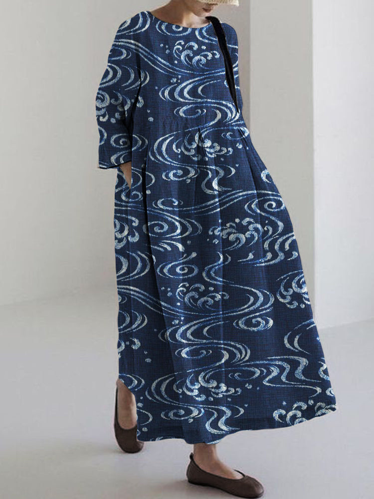 Klassisch gestaltete Kleid