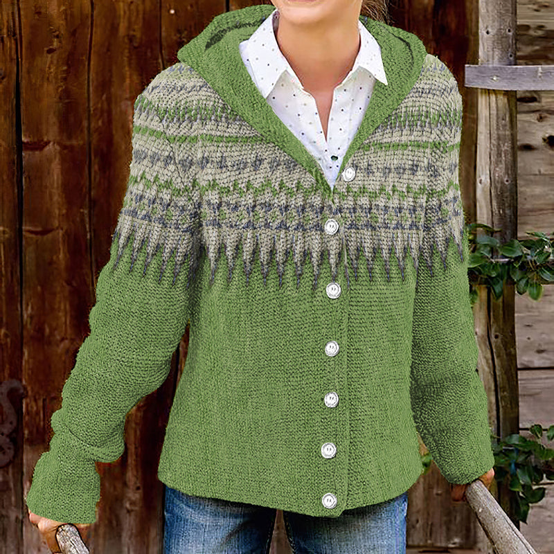 Wunderschön gefertigte Strickjacke