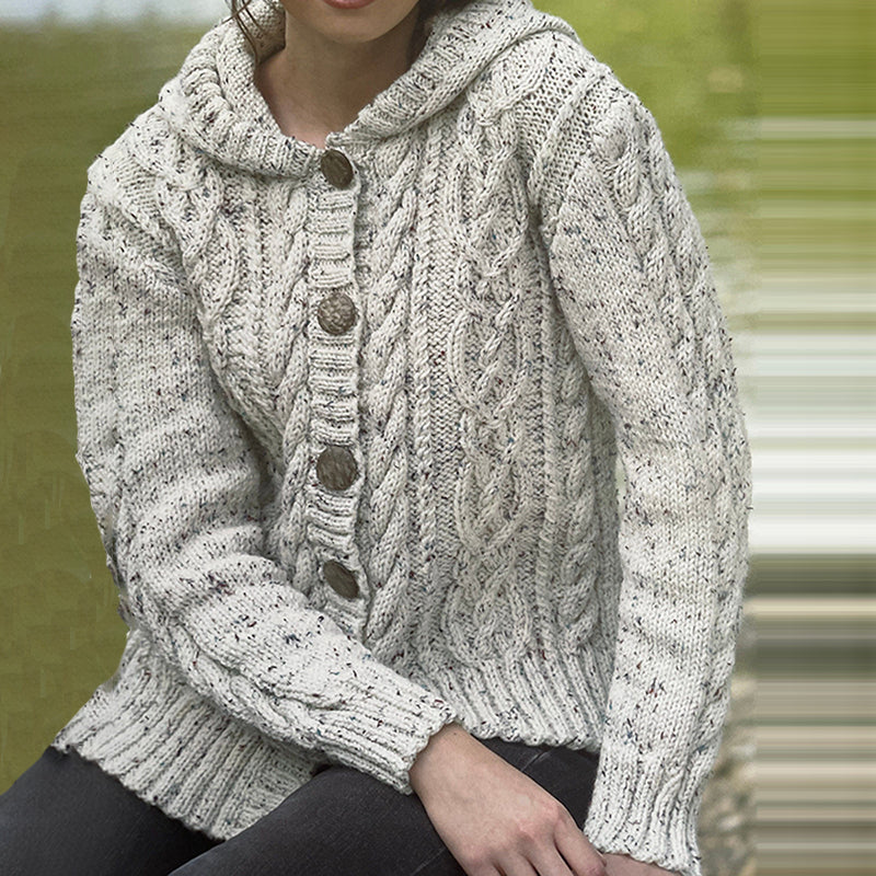 Durchdacht gestaltete Strickjacke
