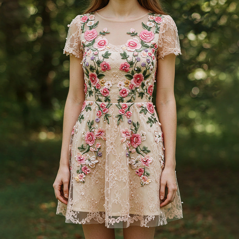 Elegant gestaltete Kleid
