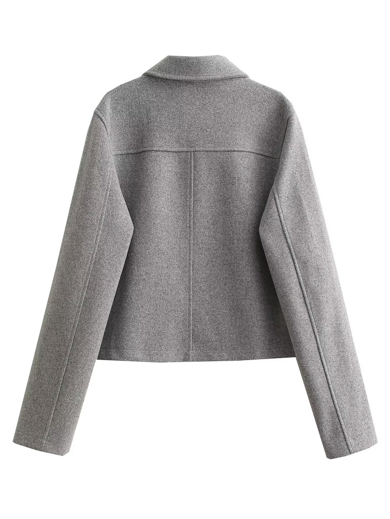 Klassisch gestaltete Jacke