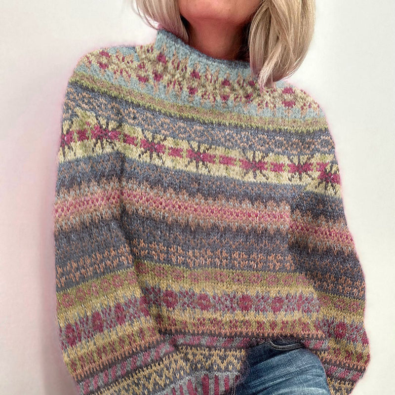 Baumwoll-Strickpullover mit pastellfarbenen melierten Streifen und Stehkragen